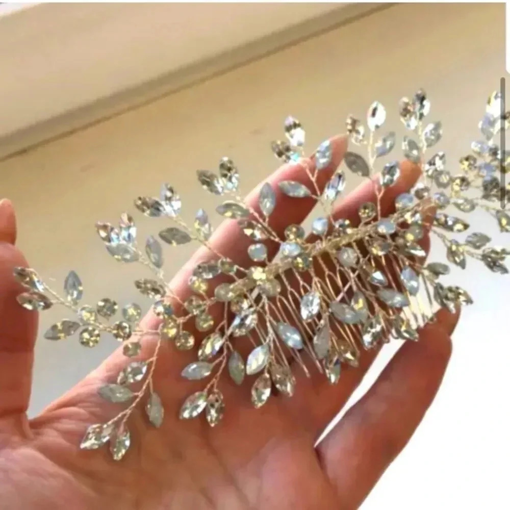 Luxury Bridal Crystal Hair Piece Comb - Picture 5 of 8